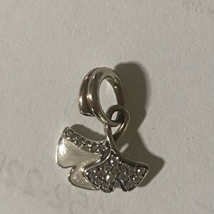 Pandora chines exclusive gingko dangle charm